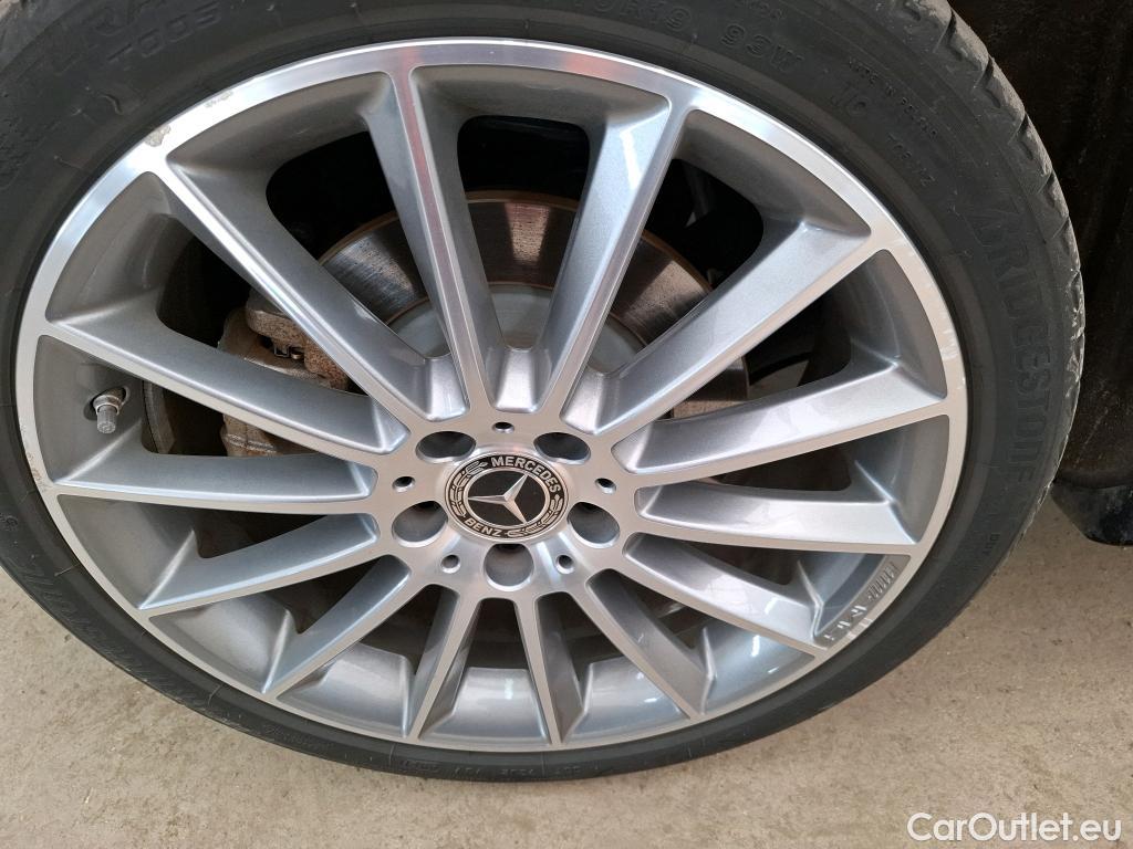  Mercedes  A-Klasse MERCEDES-BENZ Classe A Compact / 2018 / 5P / Berline A 250 e AMG Line 8G-DCT #6