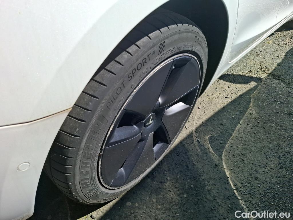  Tesla  Model 3 TESLA  / 2018 / 4P / Berline Autonomie Standard Plus RWD #5