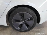  Tesla  Model 3 TESLA  / 2018 / 4P / BERLINA 75 KWH LONG RANGE DUAL MOTOR AWD #19
