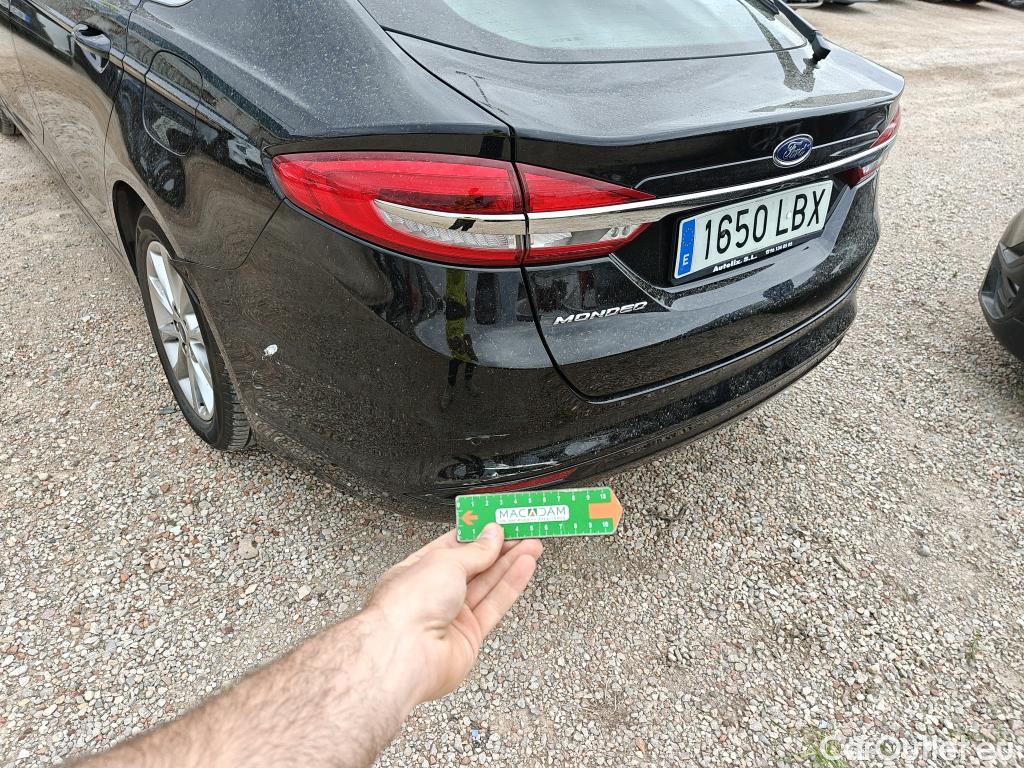  Ford  Mondeo FORD  / 2014 / 5P / berlina con portón 2.0 TDCi 110kW (150CV) Titanium 235 #18