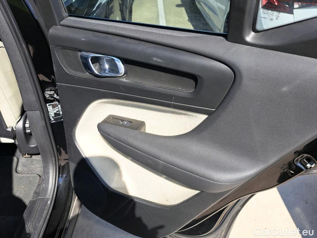  Volvo  XC 40 VOLVO XC40 / 2017 / 5P / todoterreno 1.5 T4 Twin Recharge Inscription Auto #40