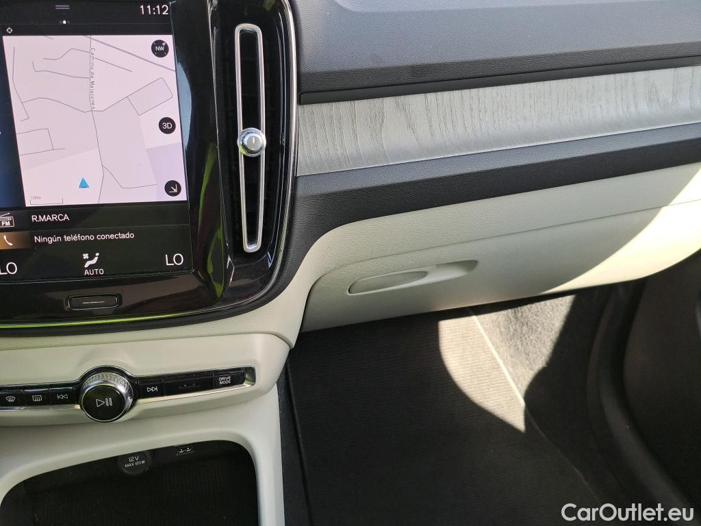  Volvo  XC 40 VOLVO XC40 / 2017 / 5P / todoterreno 1.5 T4 Twin Recharge Inscription Auto #29