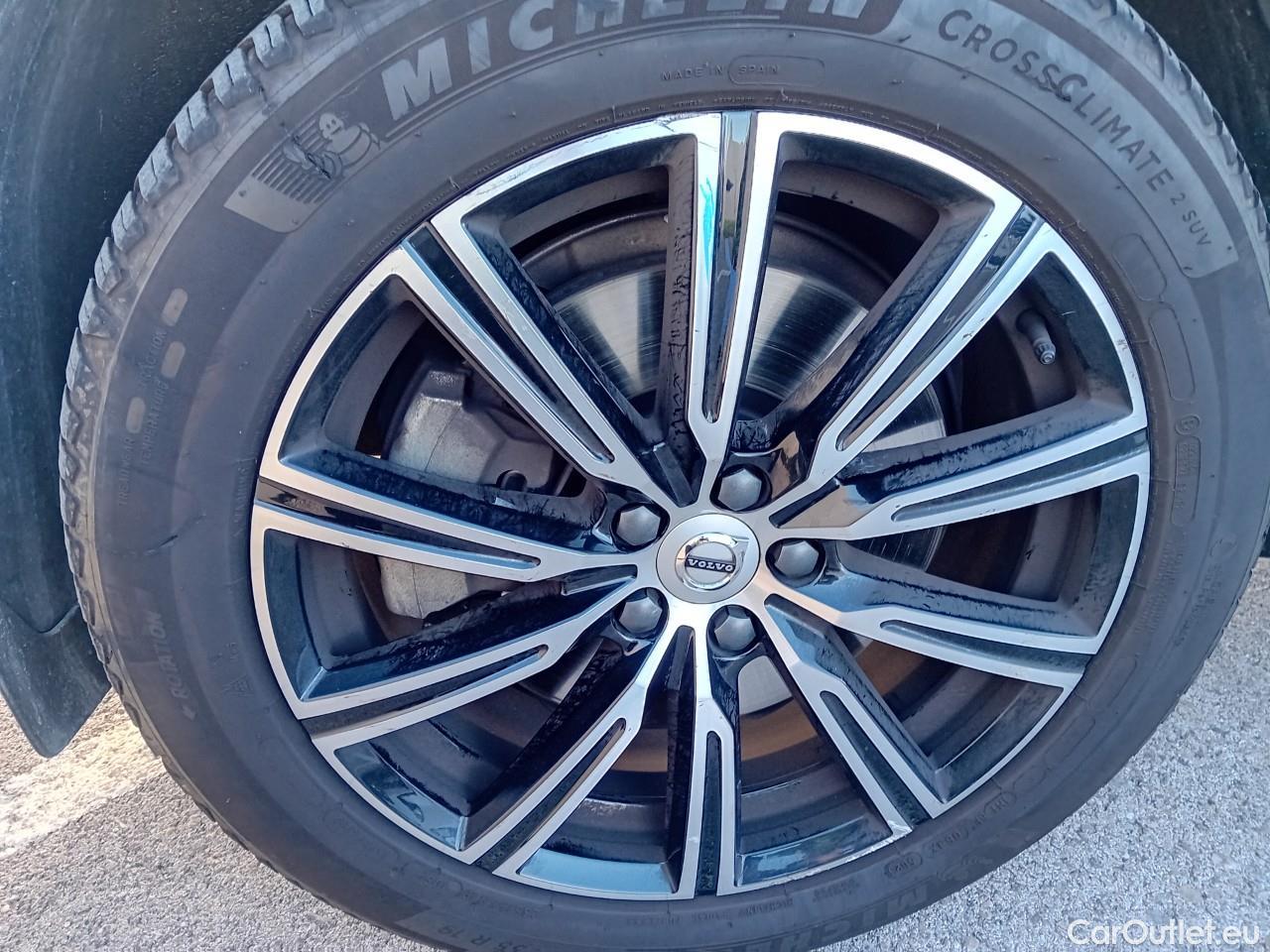  Volvo  XC60 VOLVO  / 2017 / 5P / todoterreno 2.0 T8 AWD Recharge Inscription Auto #8