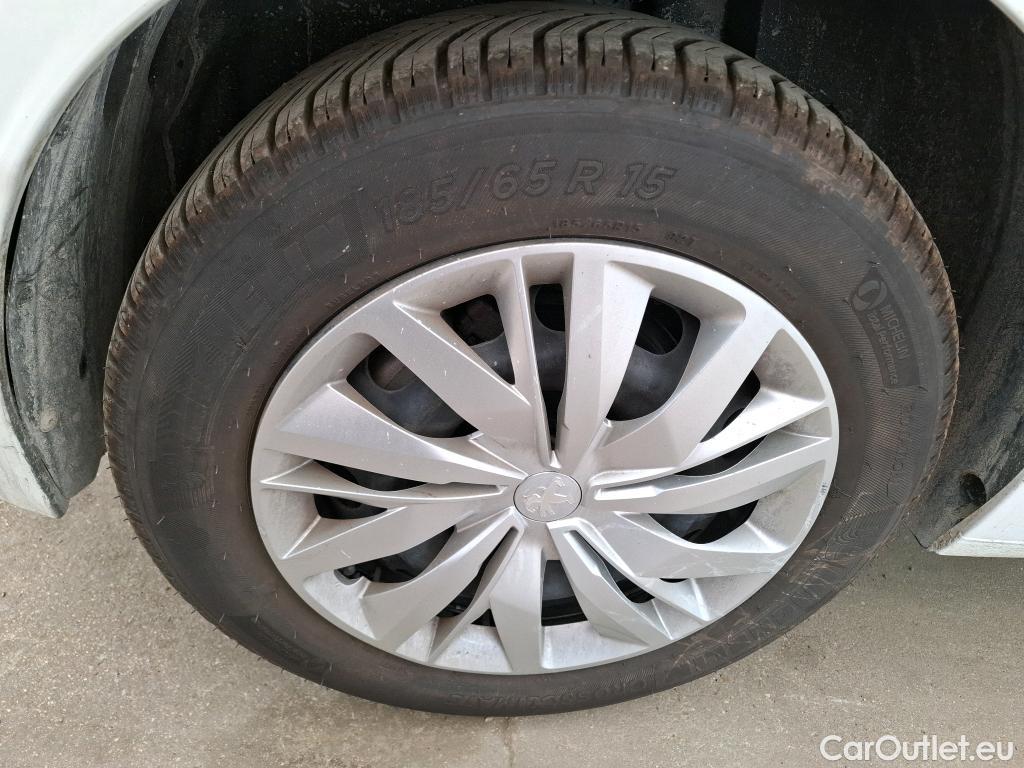  Peugeot  208  Premium 1.5 HDi 100CV BVM6 E6d #15