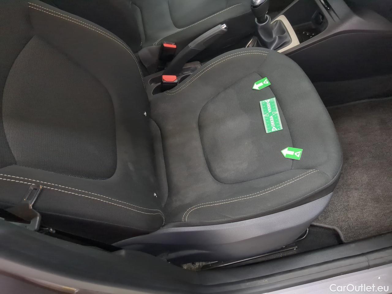  Renault  Captur  Business 0.9 TCe 90CV BVM5 E6 #39