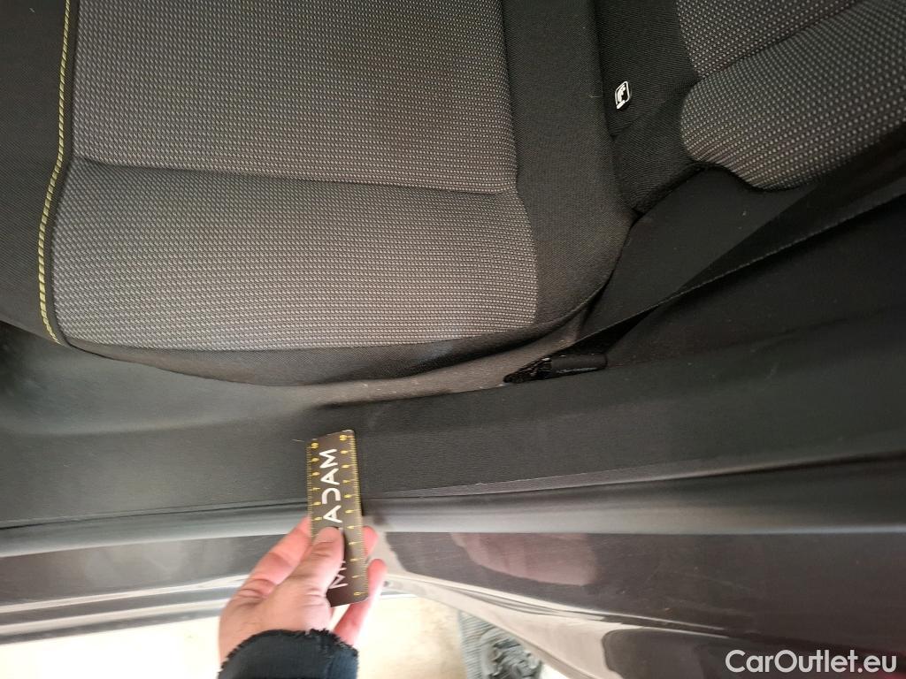  Citroen  C3  Feel Business 1.5 BlueHDI 100CV BVM6 E6d #1