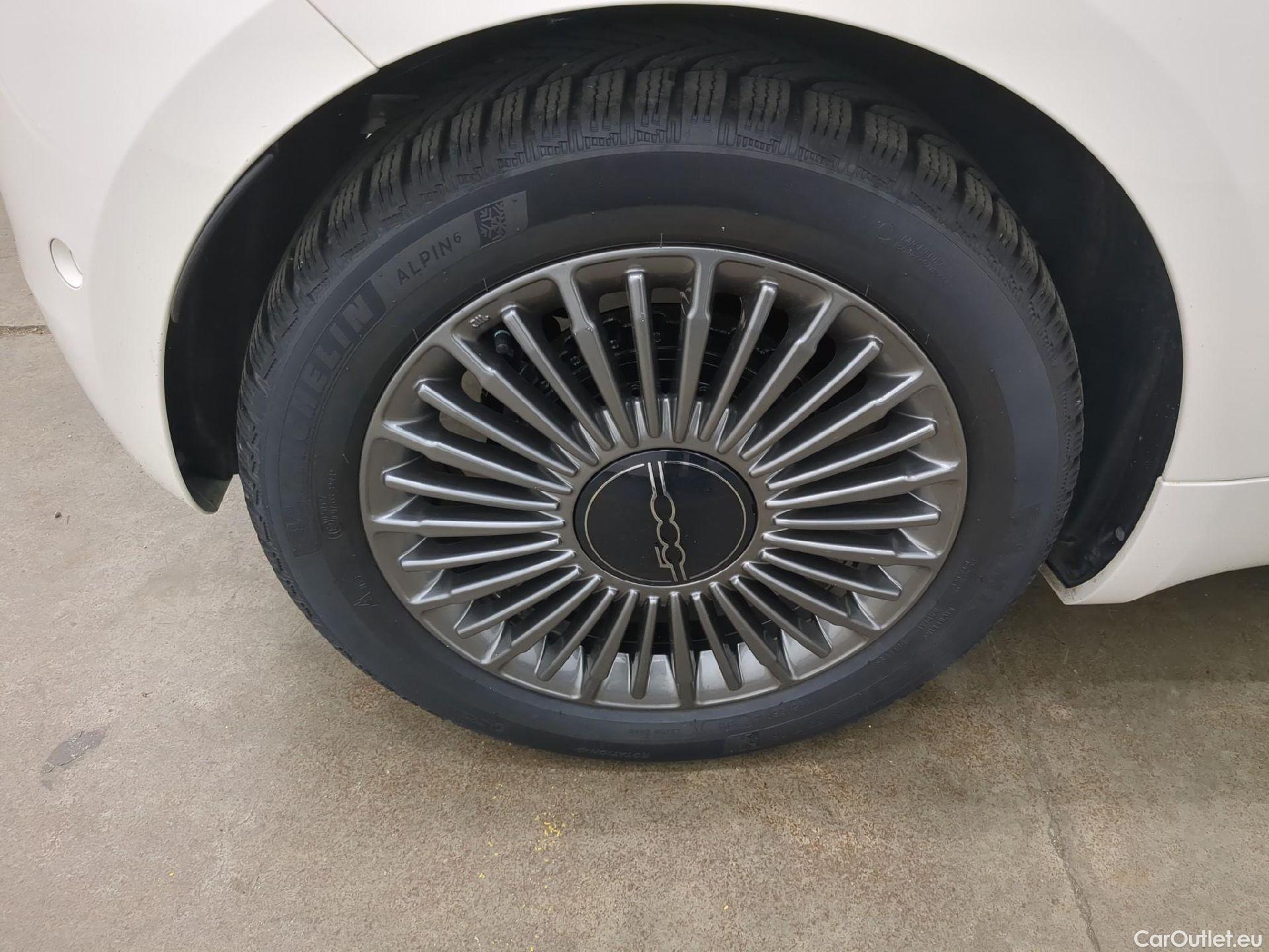  Fiat  500  e Lim. Icon 42kWh BVA #17