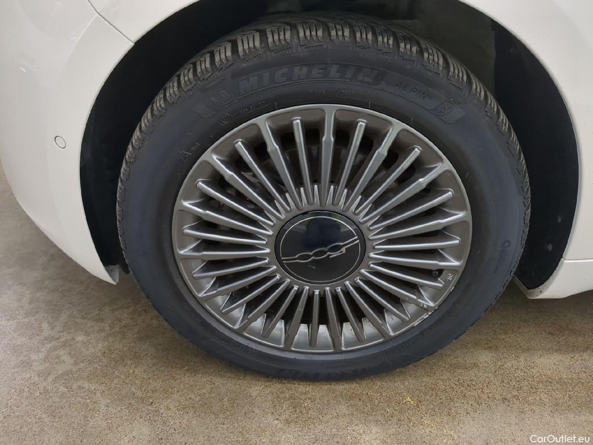  Fiat  500  e Lim. Icon 42kWh BVA #12