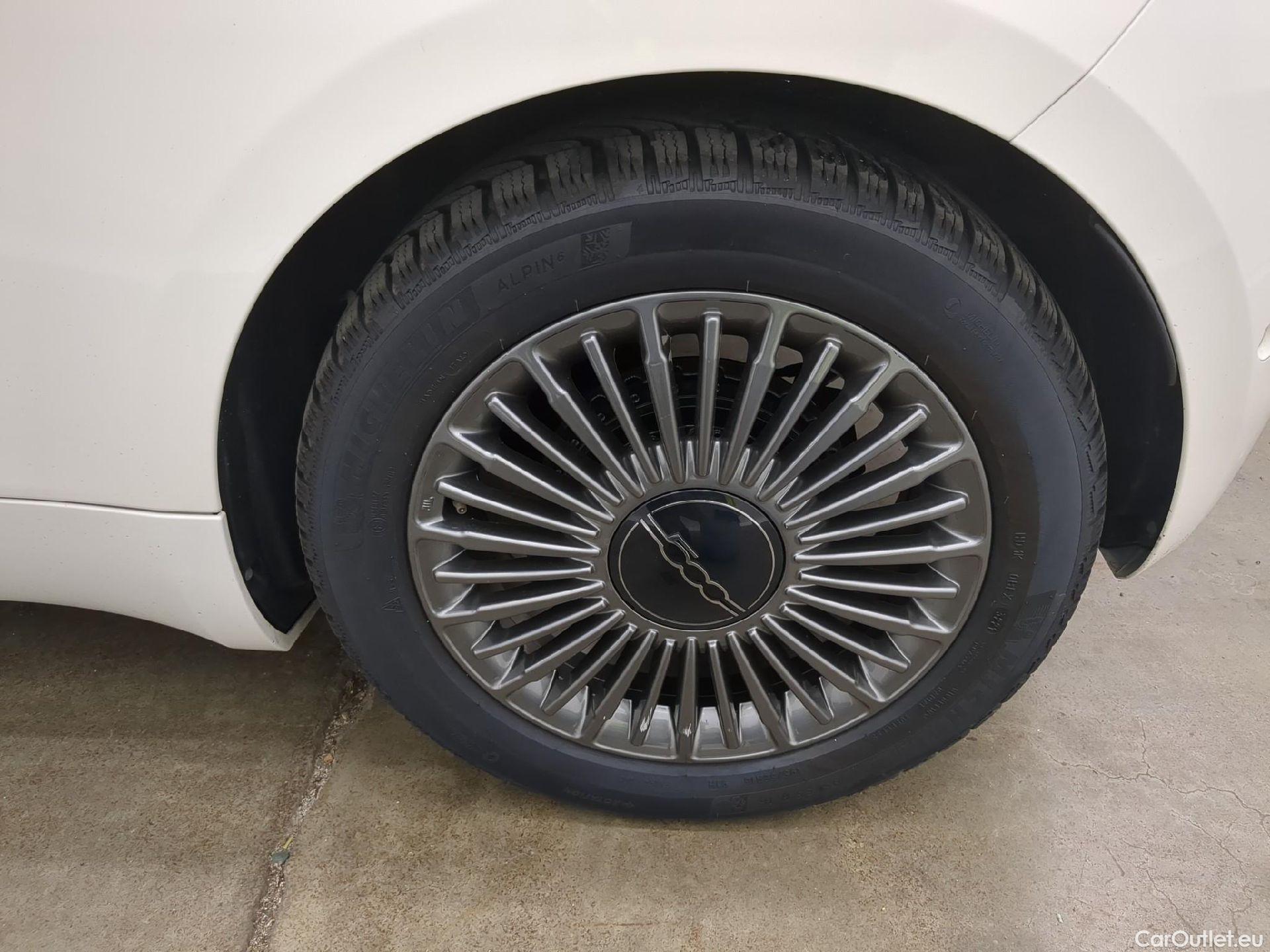  Fiat  500  e Lim. Icon 42kWh BVA #14