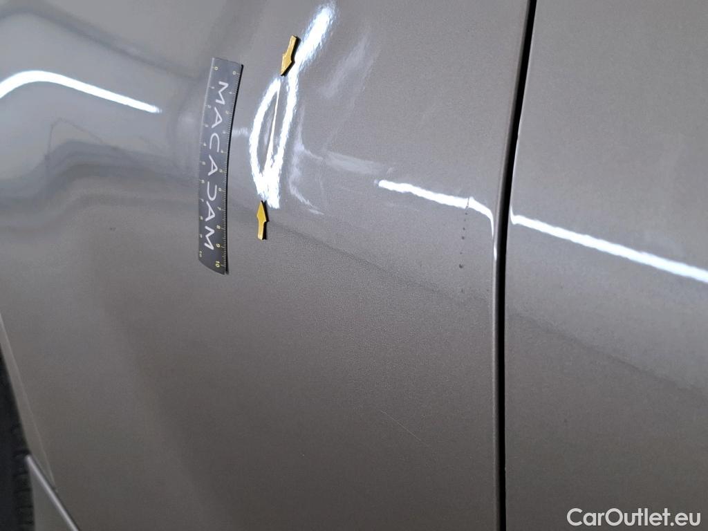  Bmw  Serie 1 Série 1 Berline 116d Efficient Dynamics Executive 1.5 115CV BVM6 E6 #19