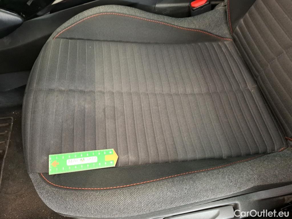  Peugeot  2008  Active Pack 1.2 PureTech 130CV BVA8 E6d #31