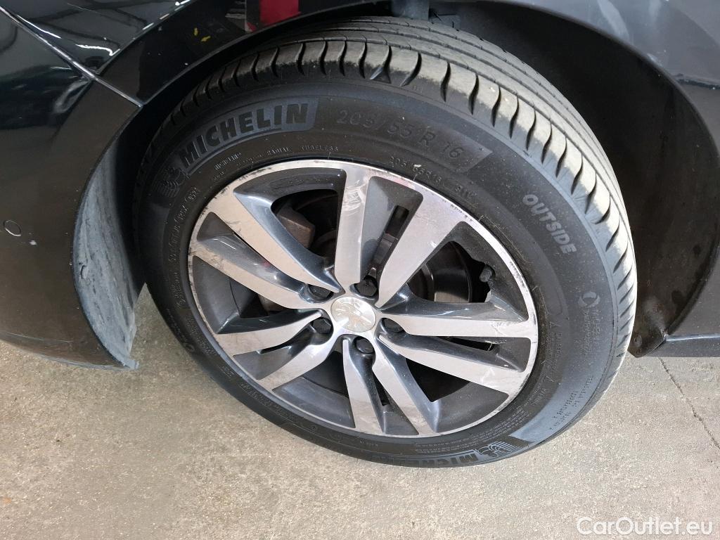  Peugeot  308  Allure 1.2 PureTech 130CV BVA8 E6d #21