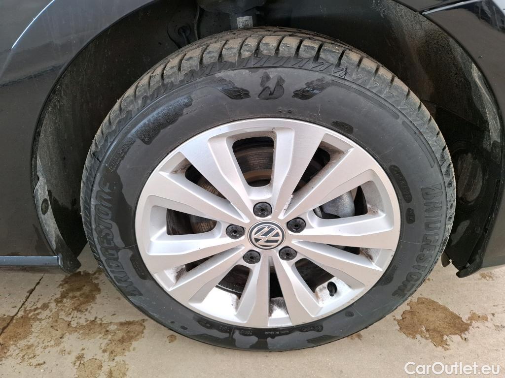  Volkswagen  Golf  VOLKSWAGEN  2017  5P  Berline 20 TDI 150 DSG7 Confort Business #31