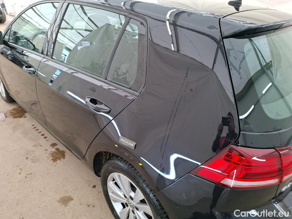  Volkswagen  Golf  VOLKSWAGEN  2017  5P  Berline 20 TDI 150 DSG7 Confort Business #1