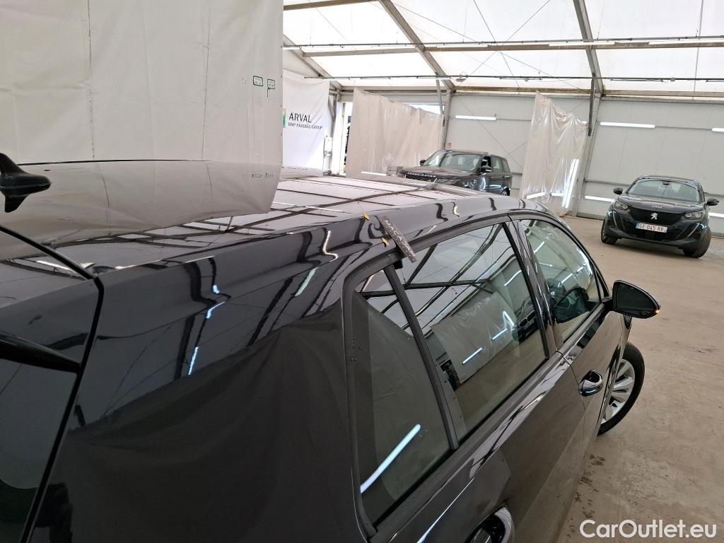  Volkswagen  Golf  VOLKSWAGEN  2017  5P  Berline 20 TDI 150 DSG7 Confort Business #18