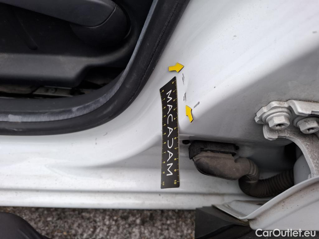  Renault  Clio  IV Air MediaNav 1.5 dCi 75CV BVM5 E6 #64