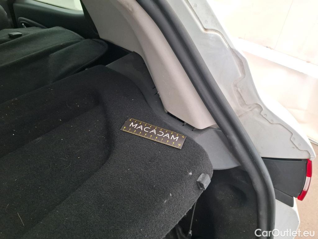  Renault  Clio  IV Air MediaNav 1.5 dCi 75CV BVM5 E6 #43
