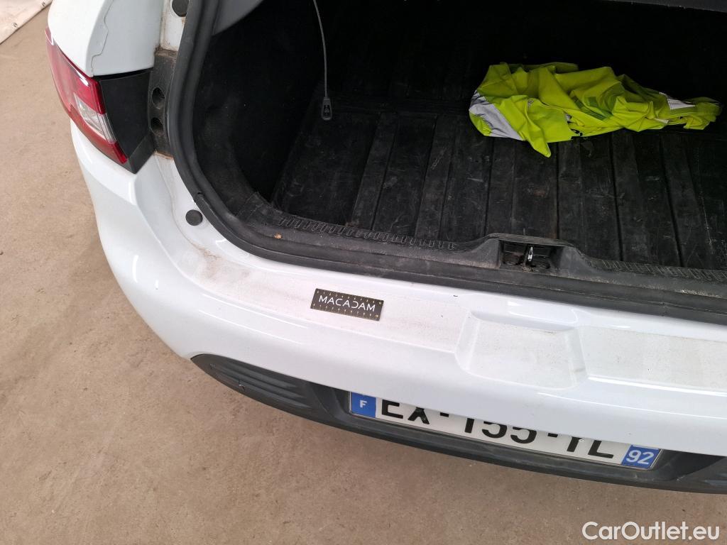  Renault  Clio  IV Air MediaNav 1.5 dCi 75CV BVM5 E6 #34