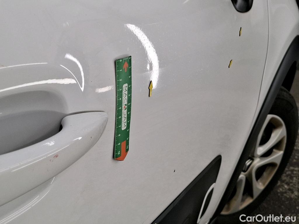  Citroen  C3  Société Feel Nav 1.2 PureTech 80CV BVM5 E6 #36