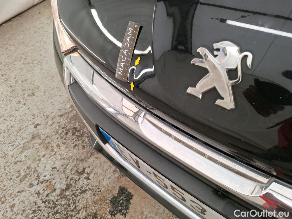  Peugeot  208  Affaire Premium Pack 1.6 HDi 75CV BVM5 E6 #17