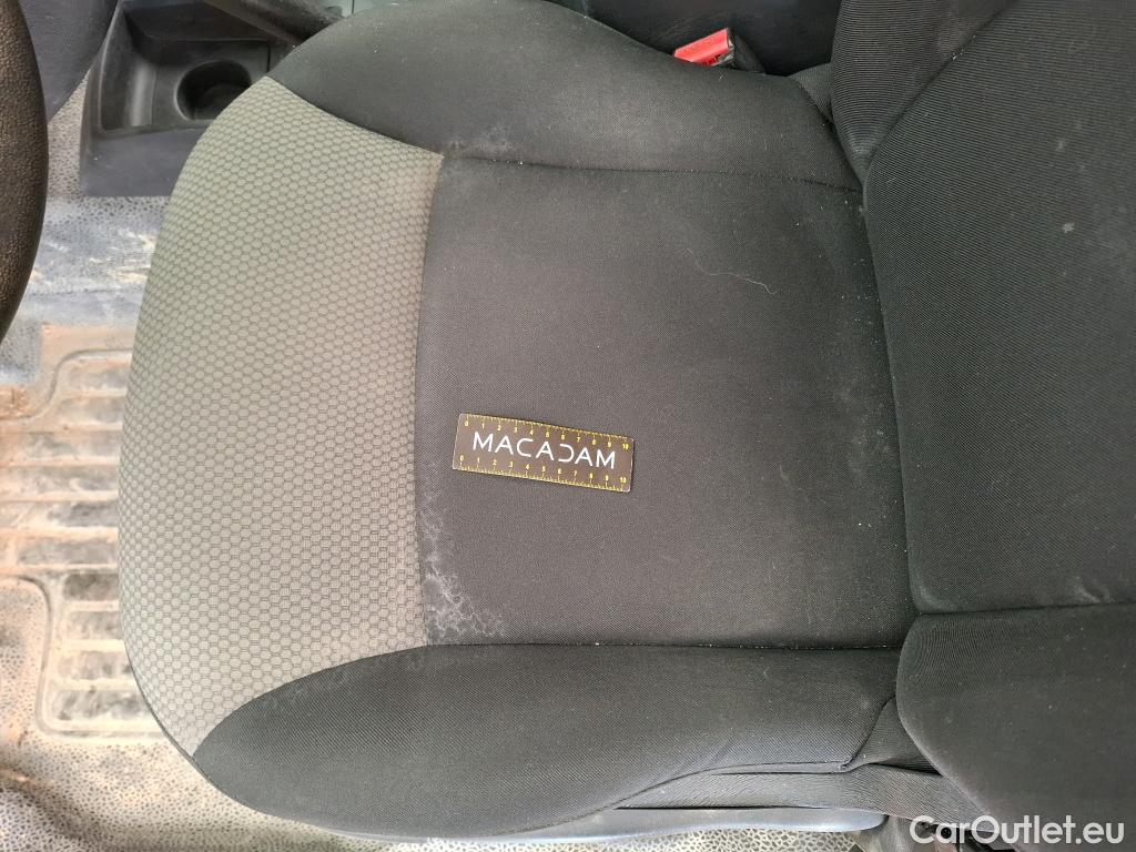  Renault  Kangoo  Express Grand Confort (L1) 1.5 dCi 90CV BVM5 E6 #24