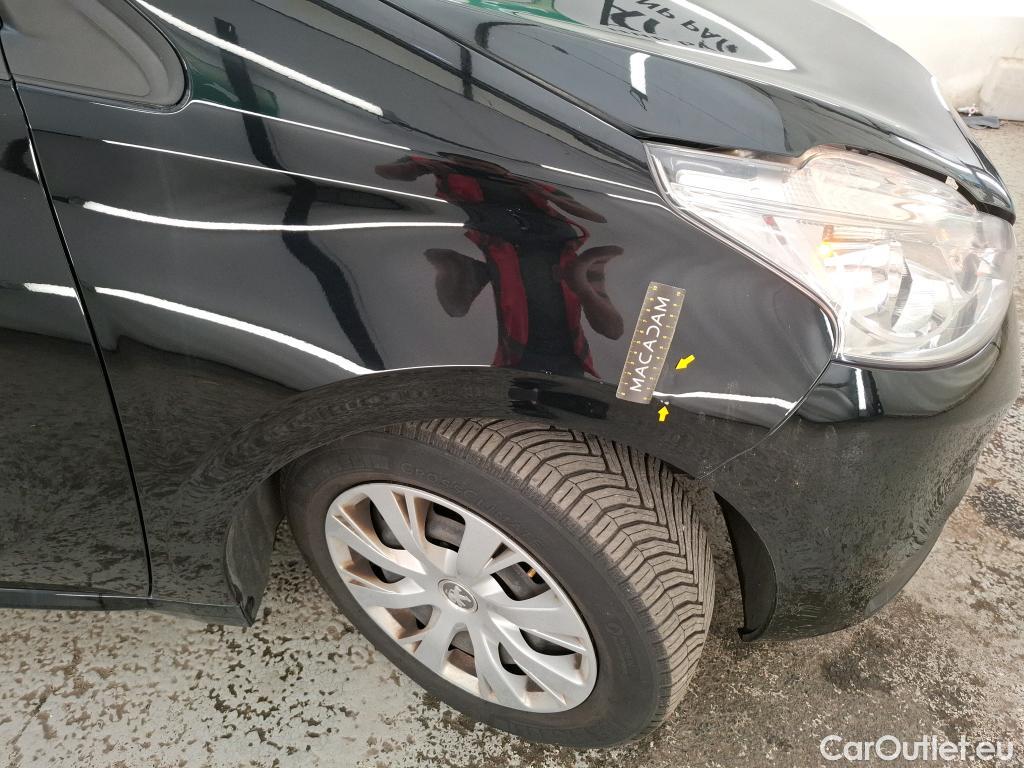  Peugeot  208  Affaire Premium Pack 1.6 HDi 75CV BVM5 E6 #22