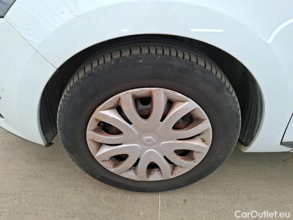  Renault  Clio  IV Air MediaNav 1.5 dCi 75CV BVM5 E6 #68
