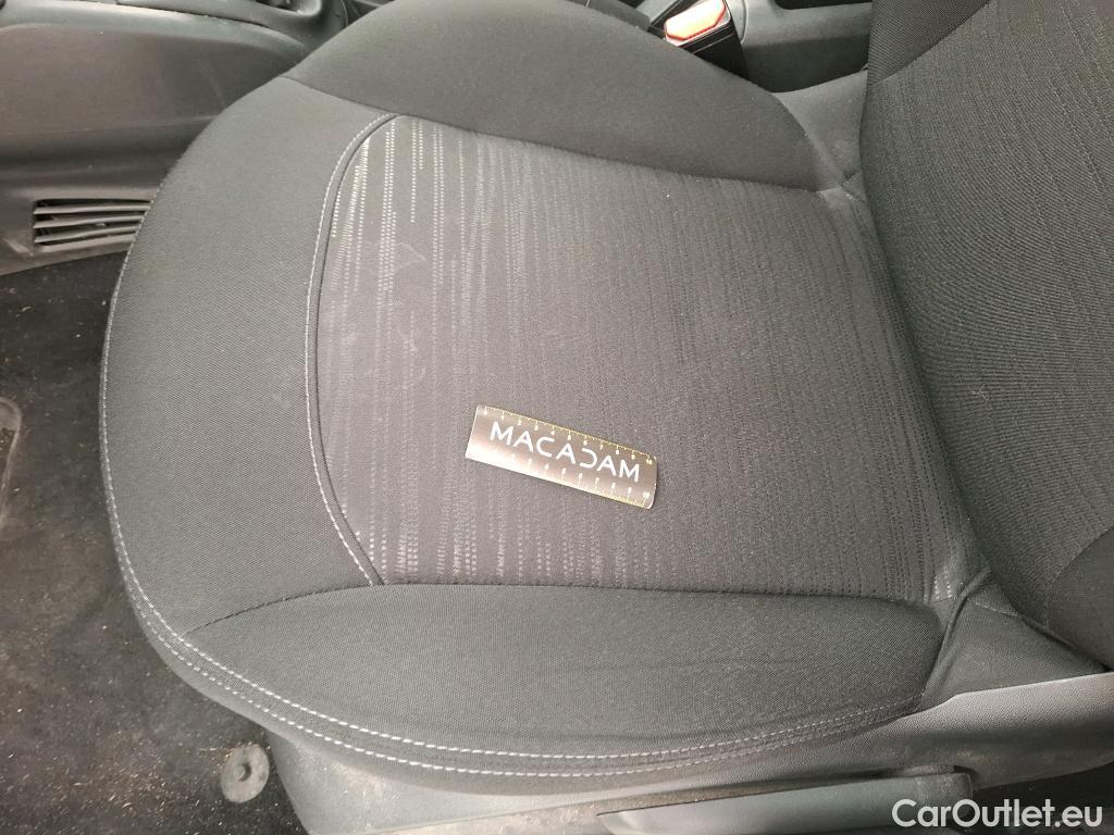  Peugeot  208  Affaire Premium Pack 1.2 80CV BVM5 E6dT #32