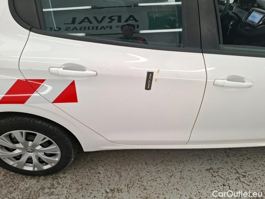  Peugeot  208  Affaire Premium Pack 1.2 80CV BVM5 E6dT #27