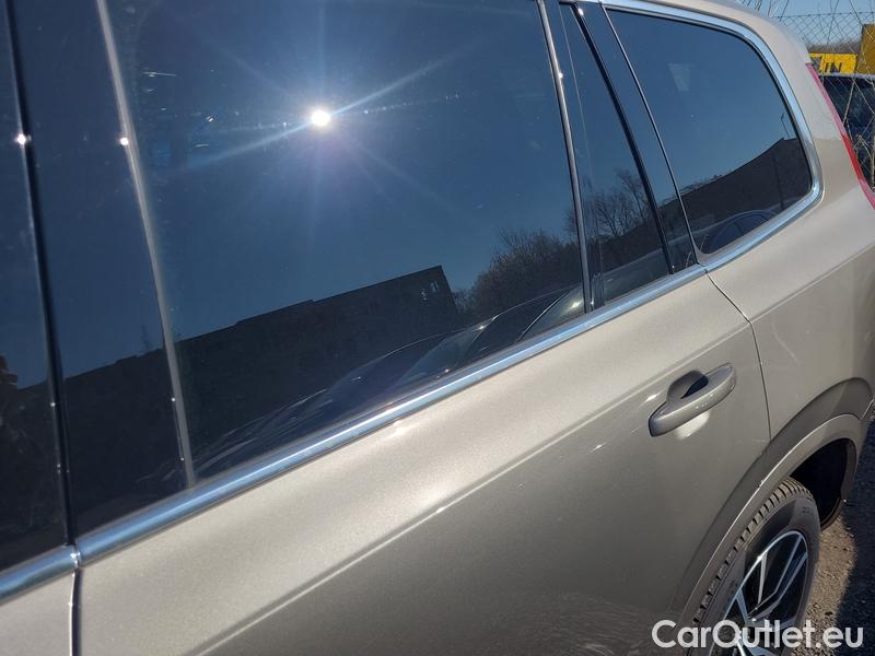  Volvo  XC90  (2002)  T8 Rech.Insc.Expr.AWD AT #16