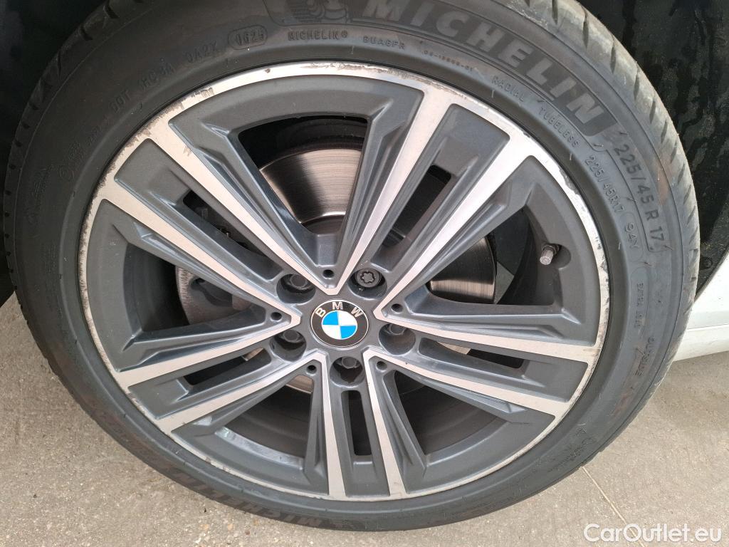  Bmw  Serie 1 Série 1 Berline 116 d Lounge 1.5 115CV BVA7 E6d #24