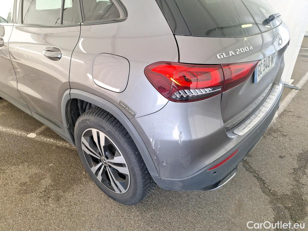  Mercedes  GLA MERCEDES-BENZ  / 2020 / 5P / SUV 2.0  200 D BUSINESS LINE DCT #27