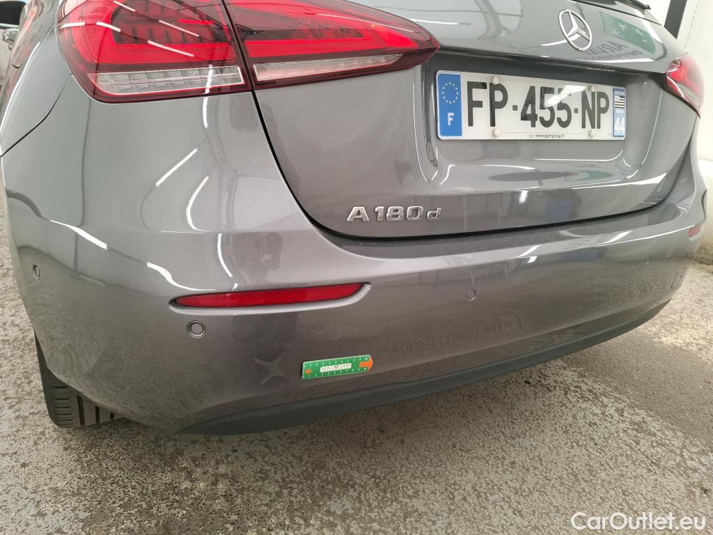  Mercedes  A-Klasse MERCEDES-BENZ Classe A Compact / 2018 / 5P / Berline A 180 d Business Line #1