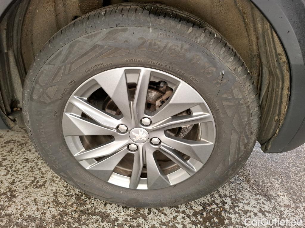  Peugeot  2008  Active Pack 1.2 PureTech 130CV BVA8 E6d #13