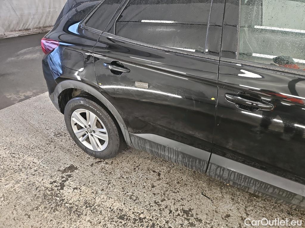  Opel   Grandland X Grandland X Elegance Business 1.5 130CV BVA8 E6d #1