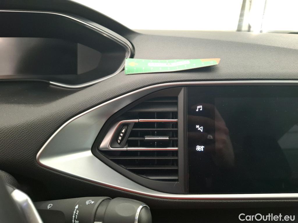  Peugeot  308  SW Allure 1.2 PureTech 130CV BVA8 E6d #13