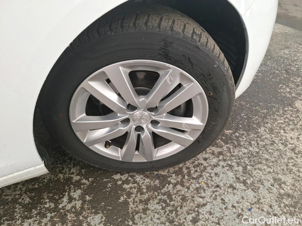 Peugeot  308  SW Active Business 1.5 HDi 130CV BVA8 E6d #24