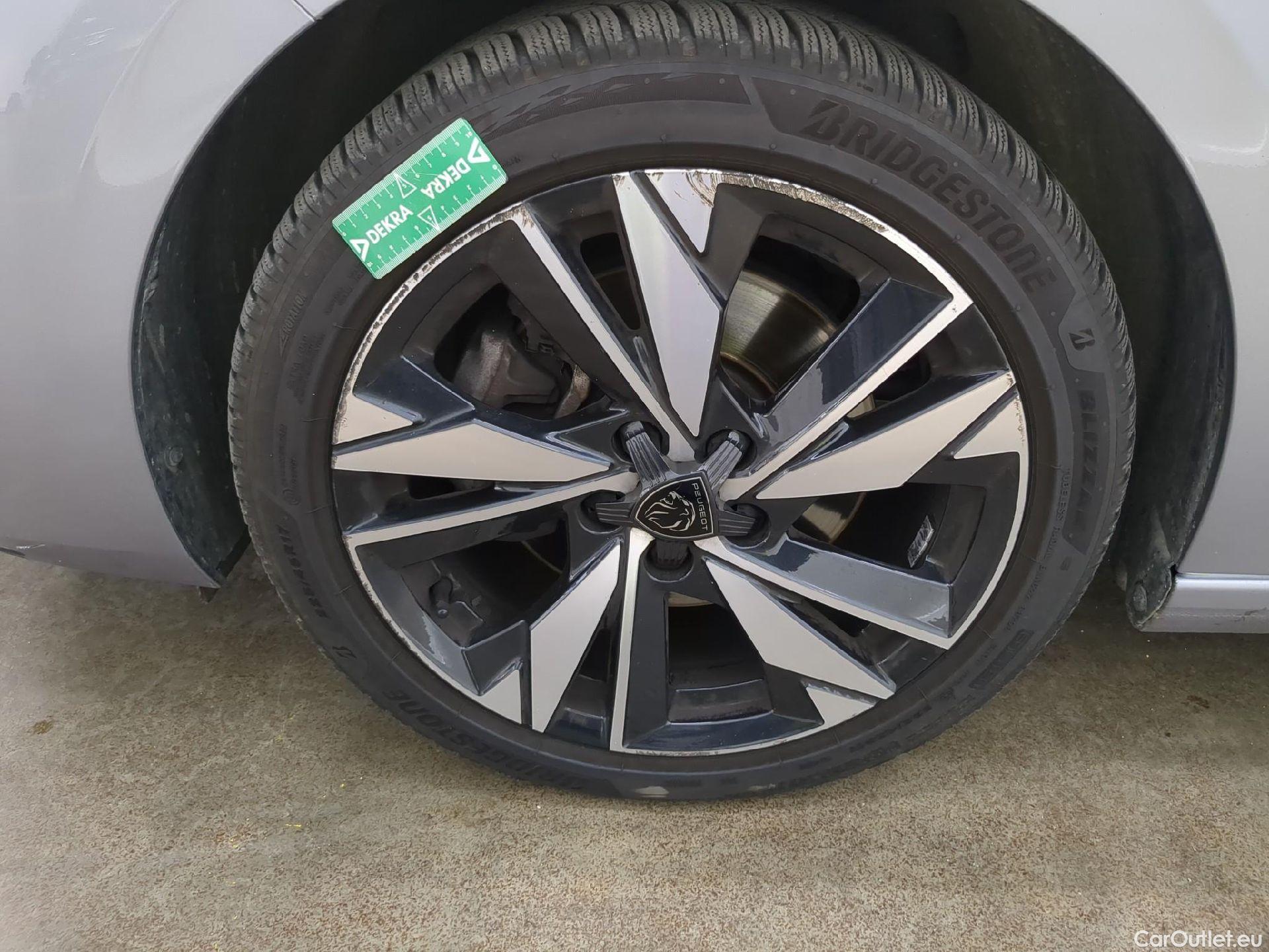  Peugeot  308 PEUGEOT  SW / 2021 / 5P / Break BlueHDi 130 EAT8 ALLURE #21