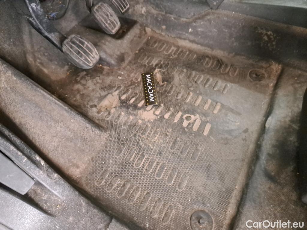  Citroen  Berlingo  Fourgon Club XL 950 1.5 BlueHDi 100CV BVM5 E6dT #8