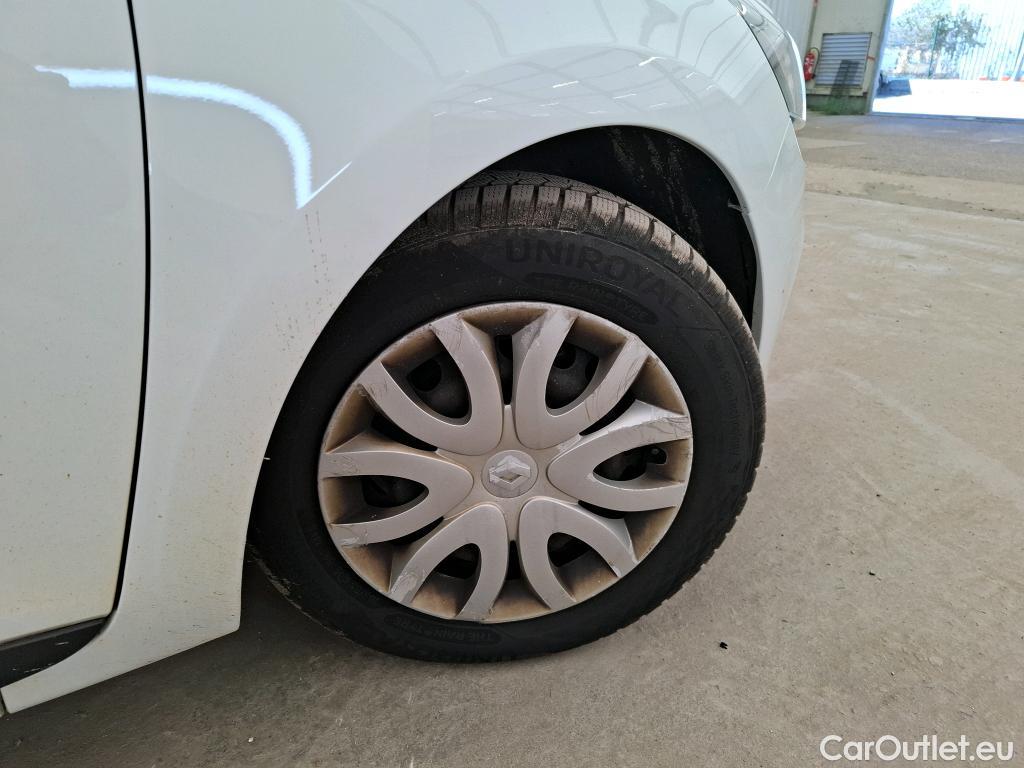  Renault  Clio  IV Air MediaNav 1.5 dCi 75CV BVM5 E6 #20