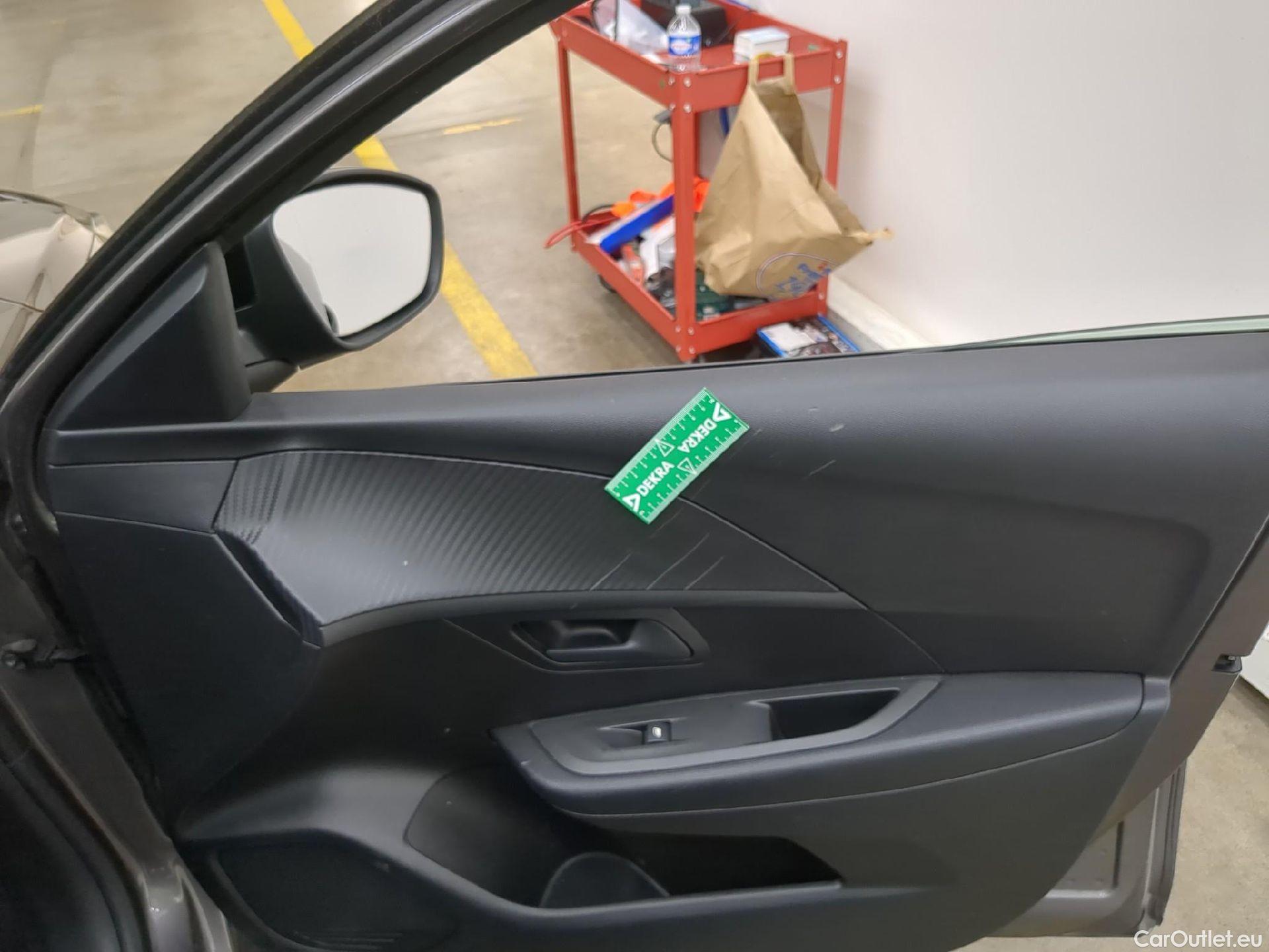  Peugeot  208  Premium 1.5 HDi 100CV BVM6 E6d #18
