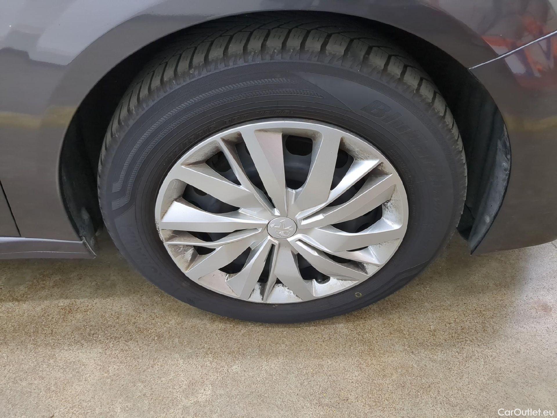  Peugeot  208  Premium 1.5 HDi 100CV BVM6 E6d #20