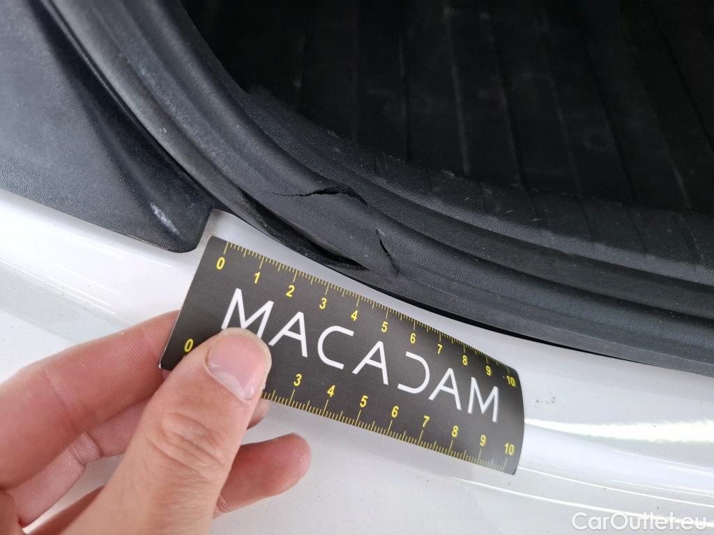  Peugeot  208  Affaire Premium Pack 1.5 HDi 100CV BVM5 E6dT #11