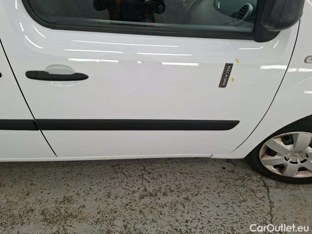  Renault  Kangoo  Express Maxi Extra (Série Spéciale) 1.5 dCi 90CV BVM5 E6 #45