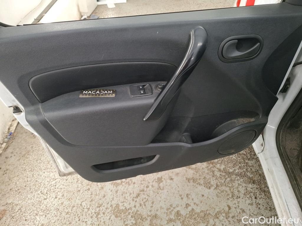  Renault  Kangoo  Express Maxi Extra (Série Spéciale) 1.5 dCi 90CV BVM5 E6 #32