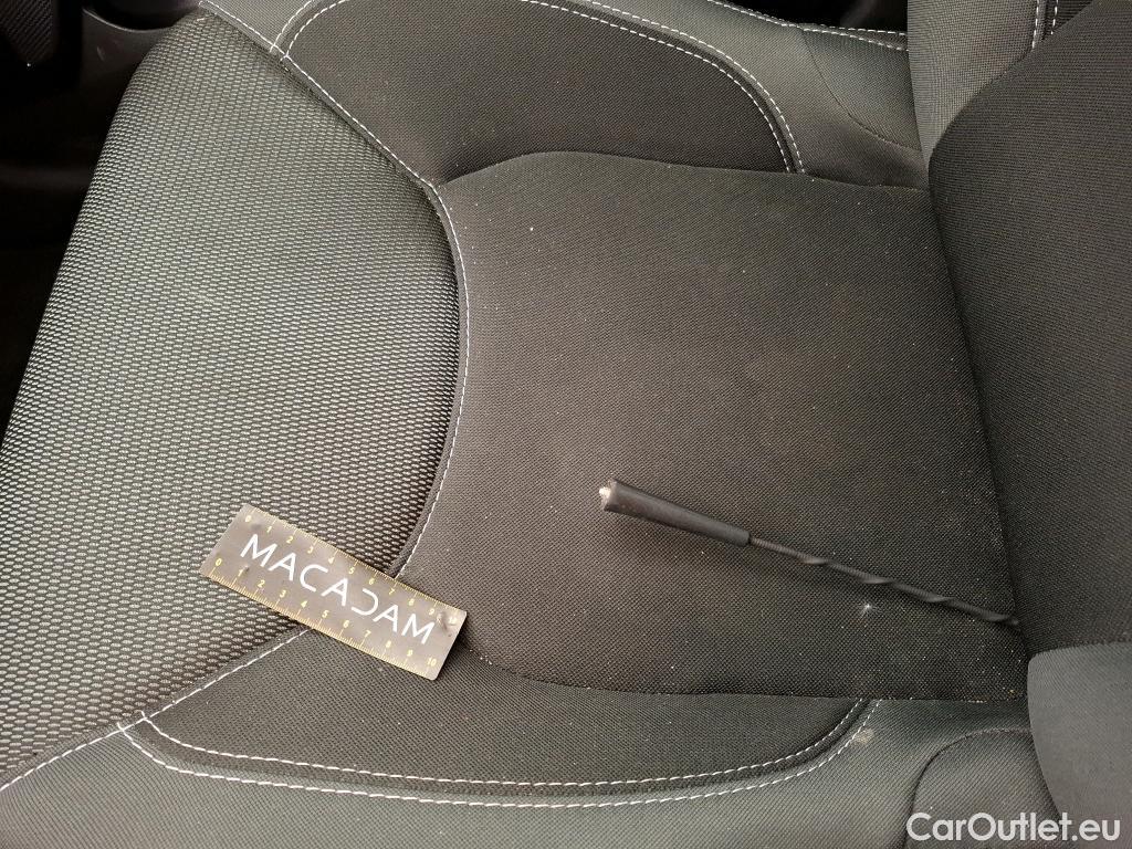  Renault  Clio  IV Air MediaNav 1.5 dCi 75CV BVM5 E6 #13