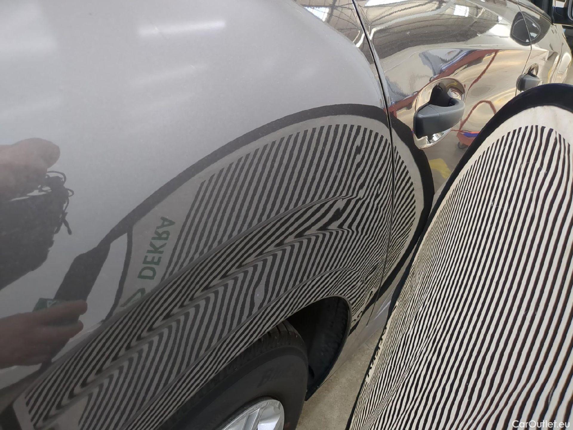  Peugeot  208  Premium 1.5 HDi 100CV BVM6 E6d #24