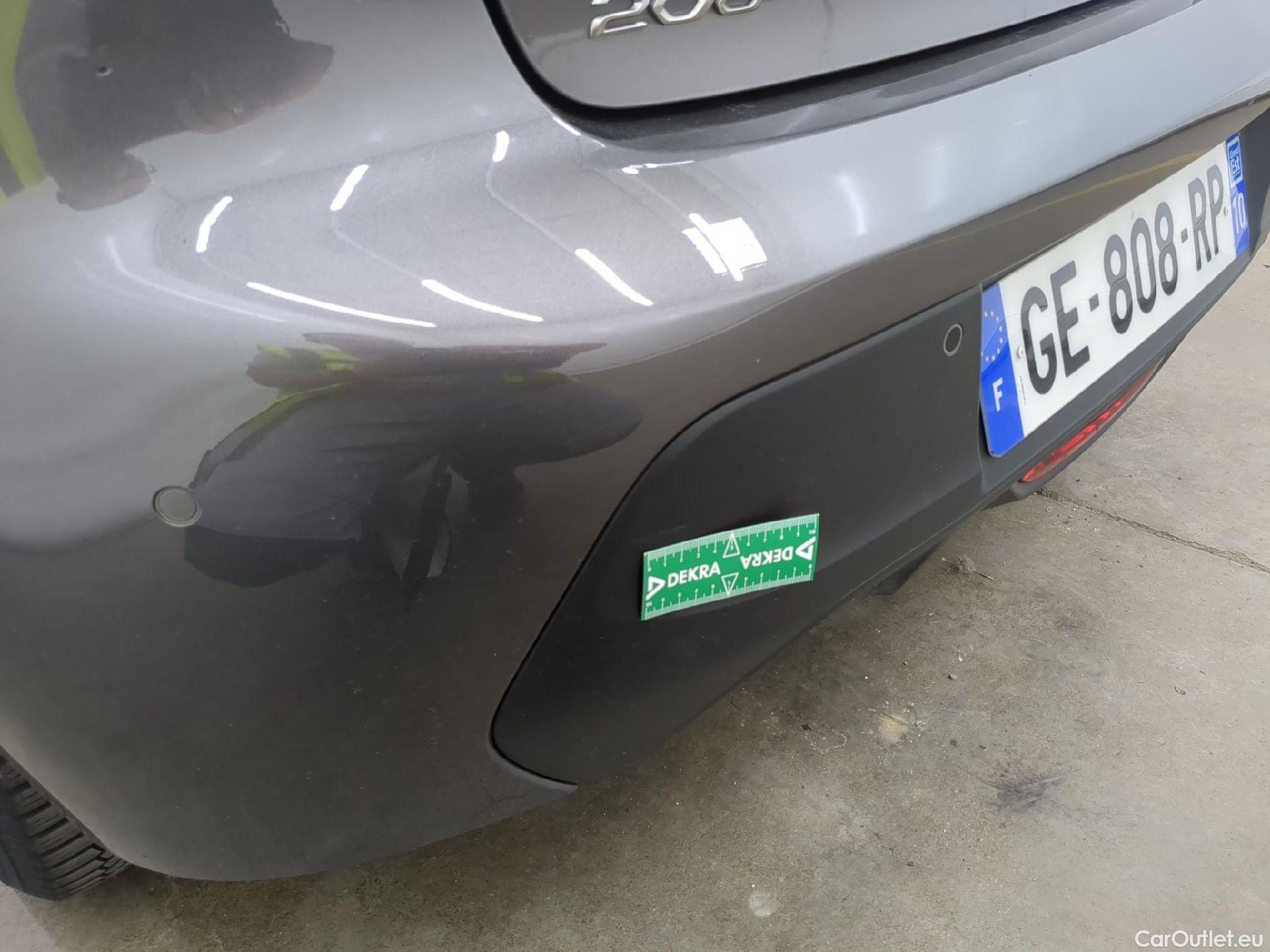  Peugeot  208  Premium 1.5 HDi 100CV BVM6 E6d #44