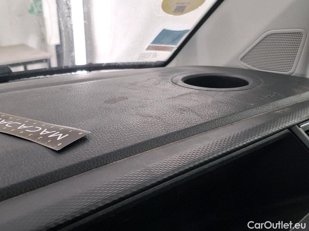  Volkswagen  Transporter VOLKSWAGEN  / 2019 / 4P / Fourgon tôlé 2.0 TDi 150 4MO L1H1 Business Line #26