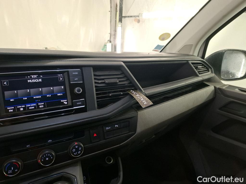 Volkswagen  Transporter VOLKSWAGEN  / 2019 / 4P / Fourgon tôlé 2.0 TDi 150 4MO L1H1 Business Line #16
